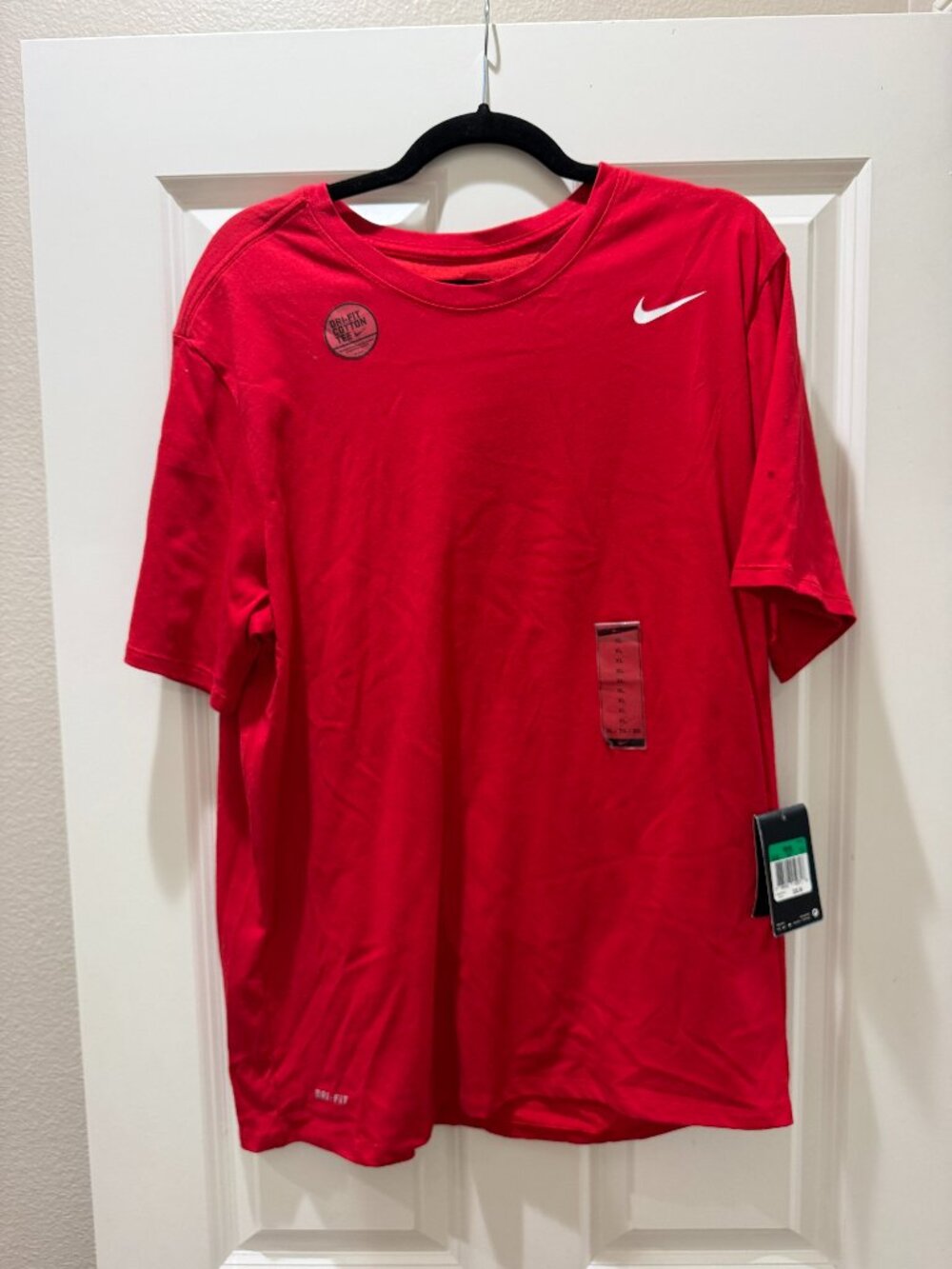 NWT NIKE Dri-FIT Cotton TeeBrand: Nike